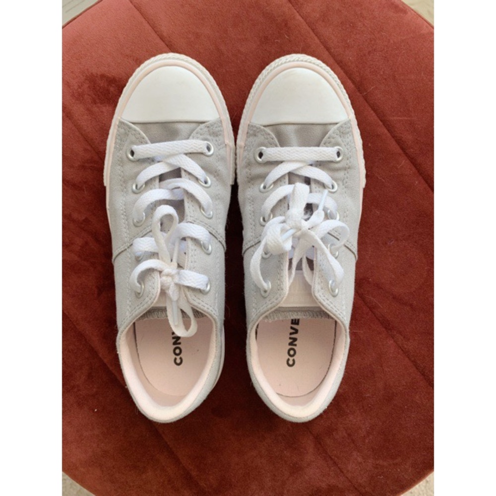 NWOT Converse Lowcut Gray Cushion Kids, 2